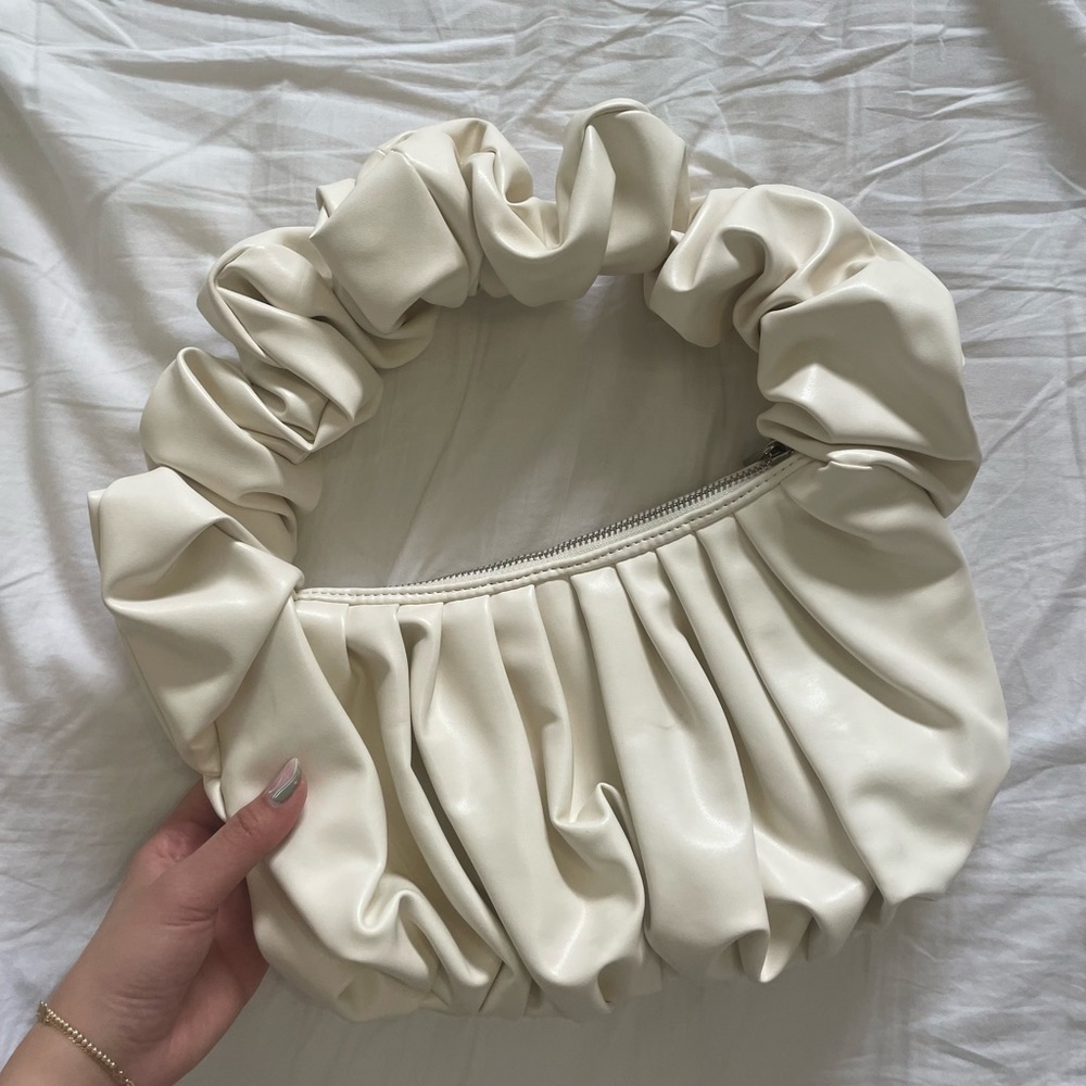 SOLD - Women Ruched Hobo Handbag✨